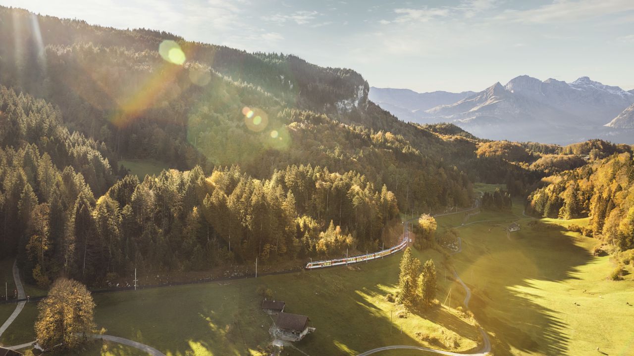 Train, Zentralbahn/ZB, Automn, Zentralschweiz